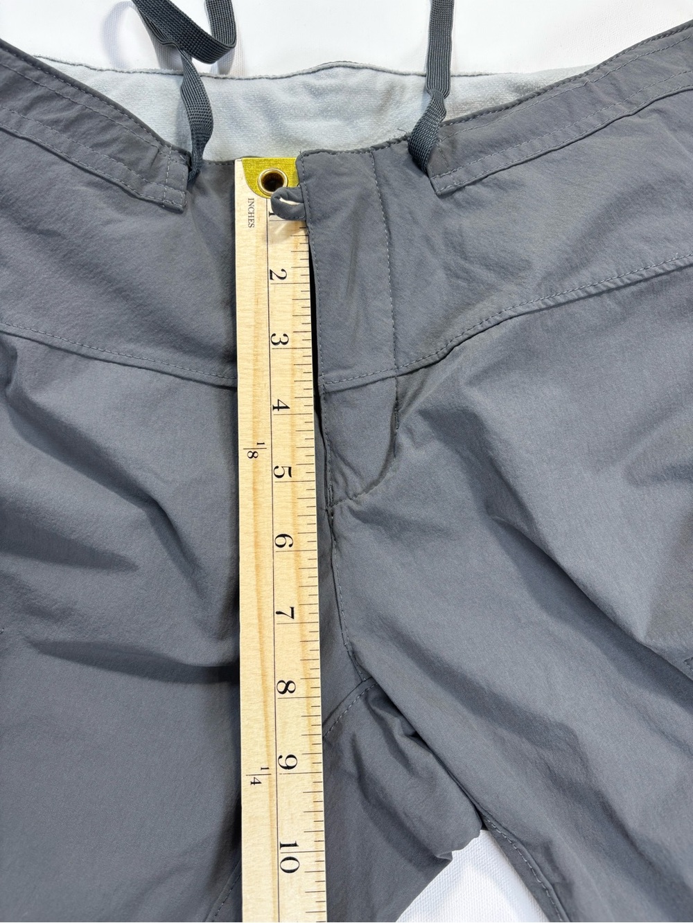 Mountain Hardwear Gray Women's Convertible Cargo Pants - Picture 7 of 11